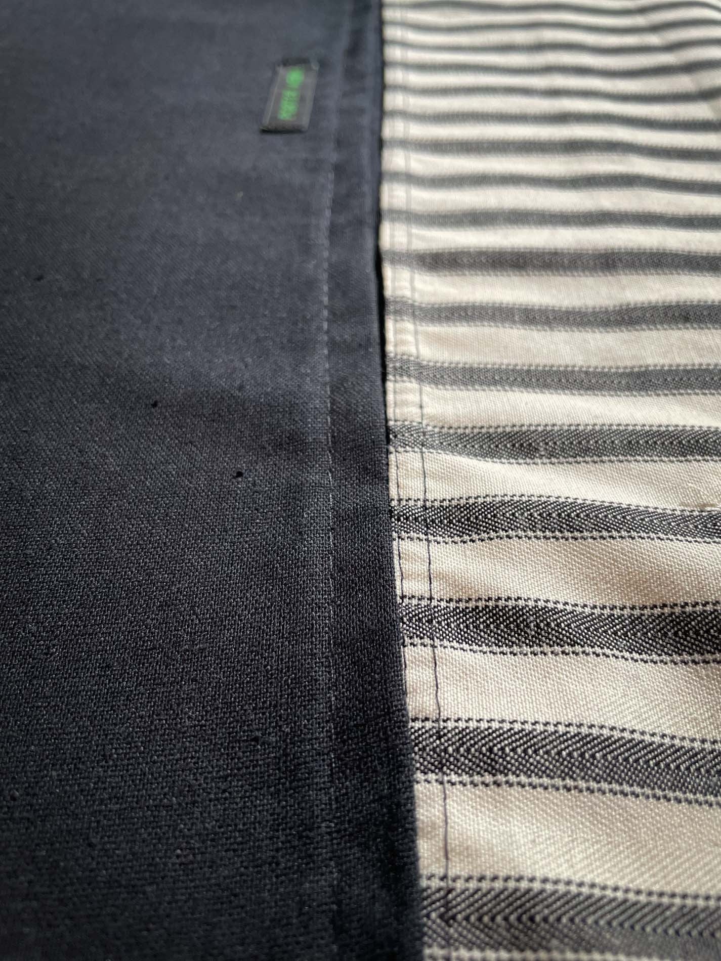 COUNTRY KITCHEN - Black