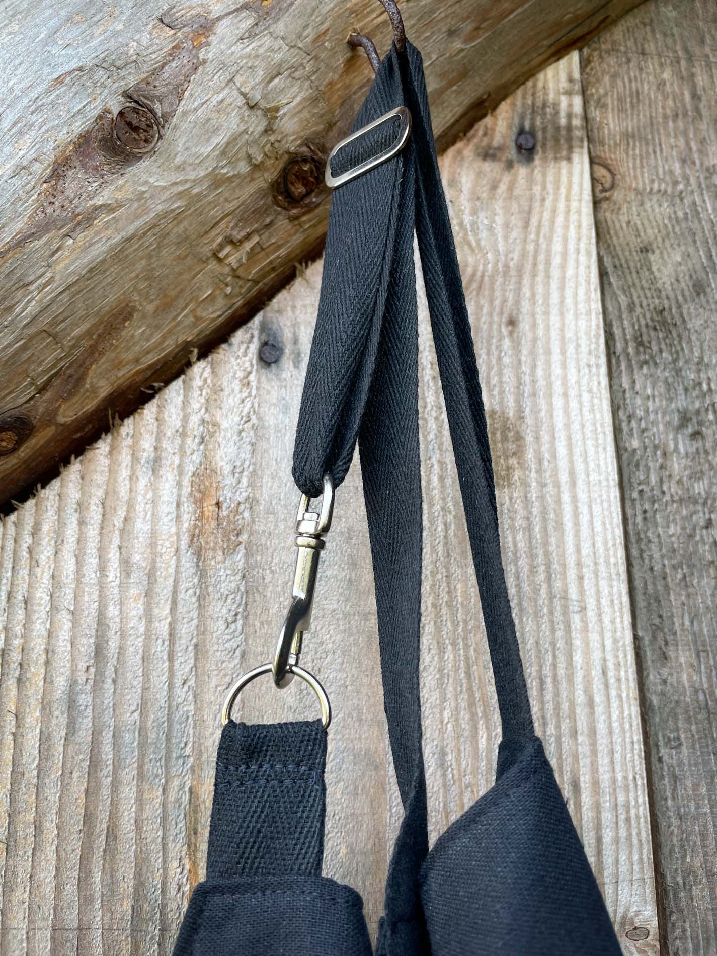 COUNTRY KITCHEN - Black